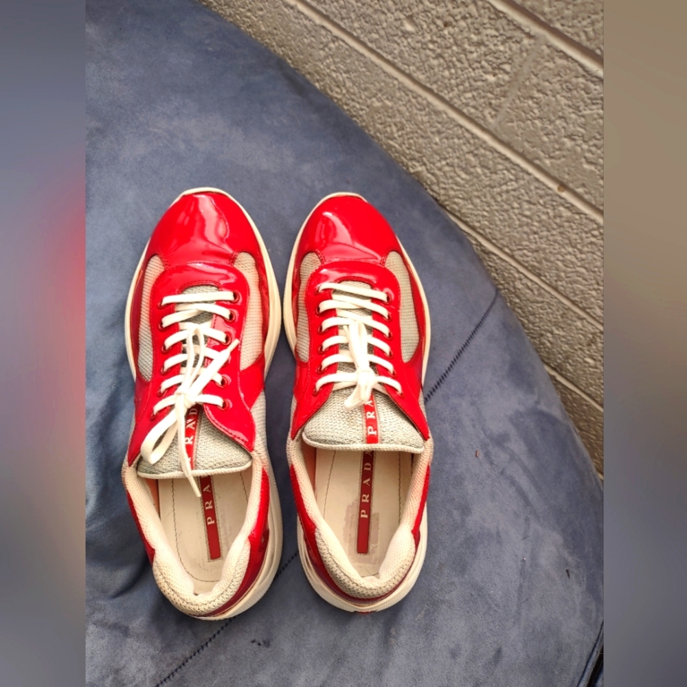Prada size 10 mens America's Cup shoe Red and Grey